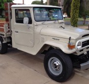 Landcruiser pick up utility