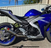 Yamaha R3