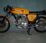 `74-ducati-750-sport-2__medium.jpg