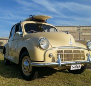 Morris Minor series II splitscreen