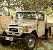 Toyota Landcruiser FJ45 Trayback